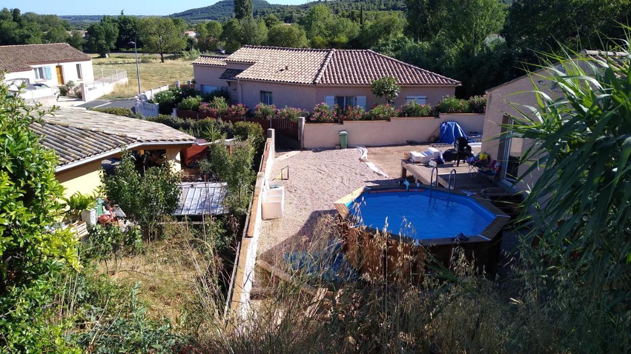 Poppey Villa Péret Buitenkant foto